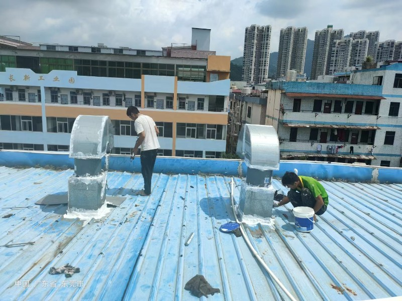 延平钢结构屋面涂料维修方法